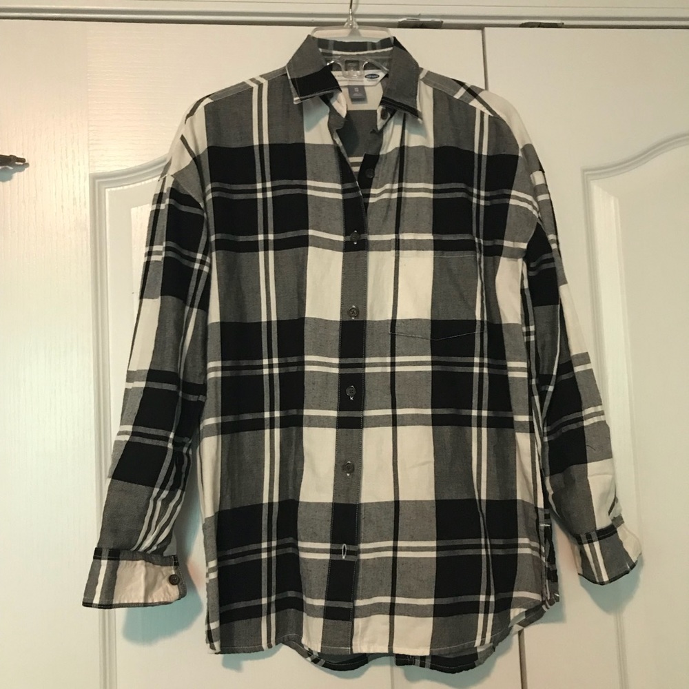 Old Navy Black & White Boyfriend Plaid Shirt